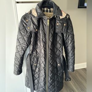 EXCELLENT CONDITION Women’s size Small Authentic Burberry jacket